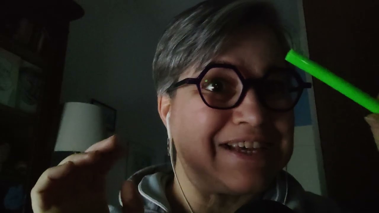 Asmr - piega liscia per Rebecca e la sua serata a teatro 