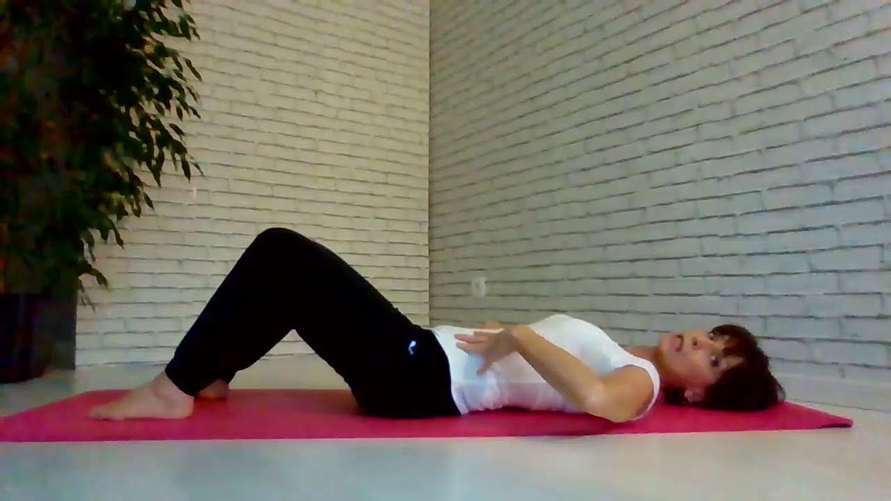 Initiation Pilates : engagements musculaires et respiration thoracique latérale.