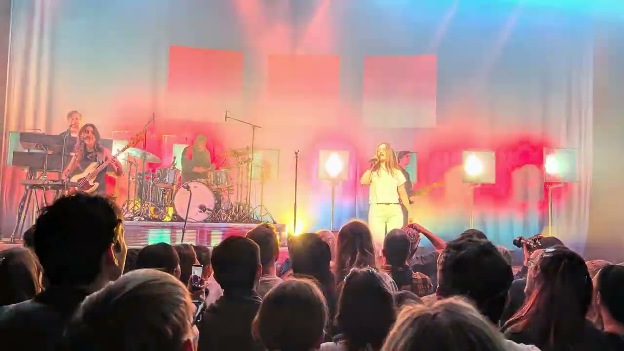 Sigrid at Roundhouse London 13/3/26