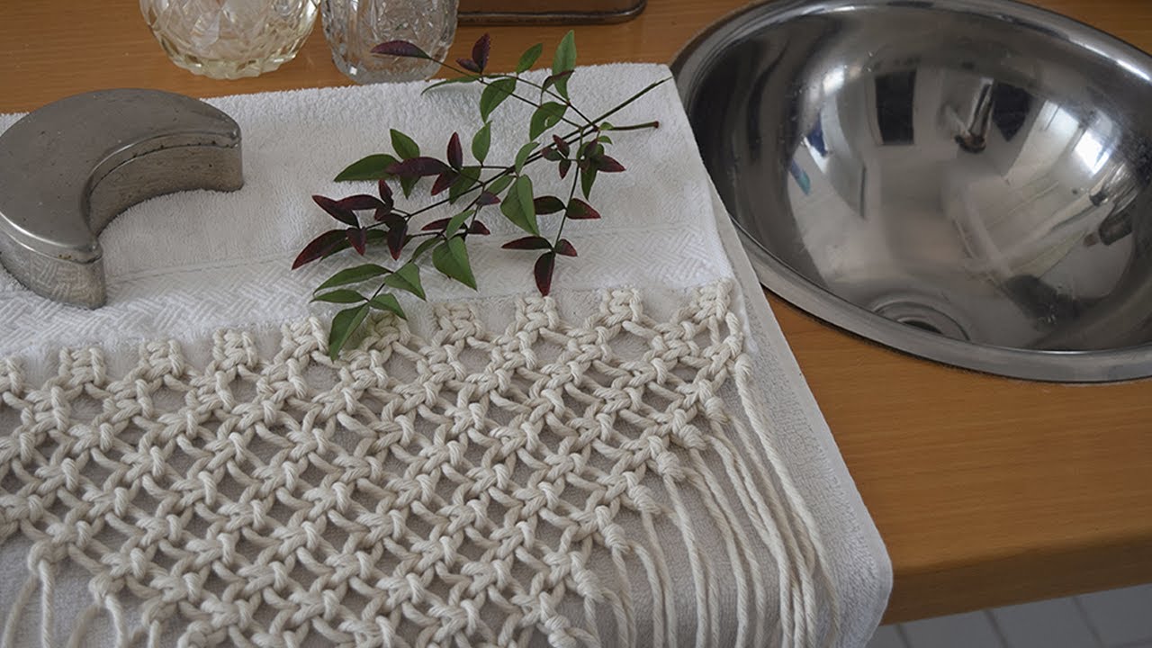 Toalla con guarda en macramé - Fácil