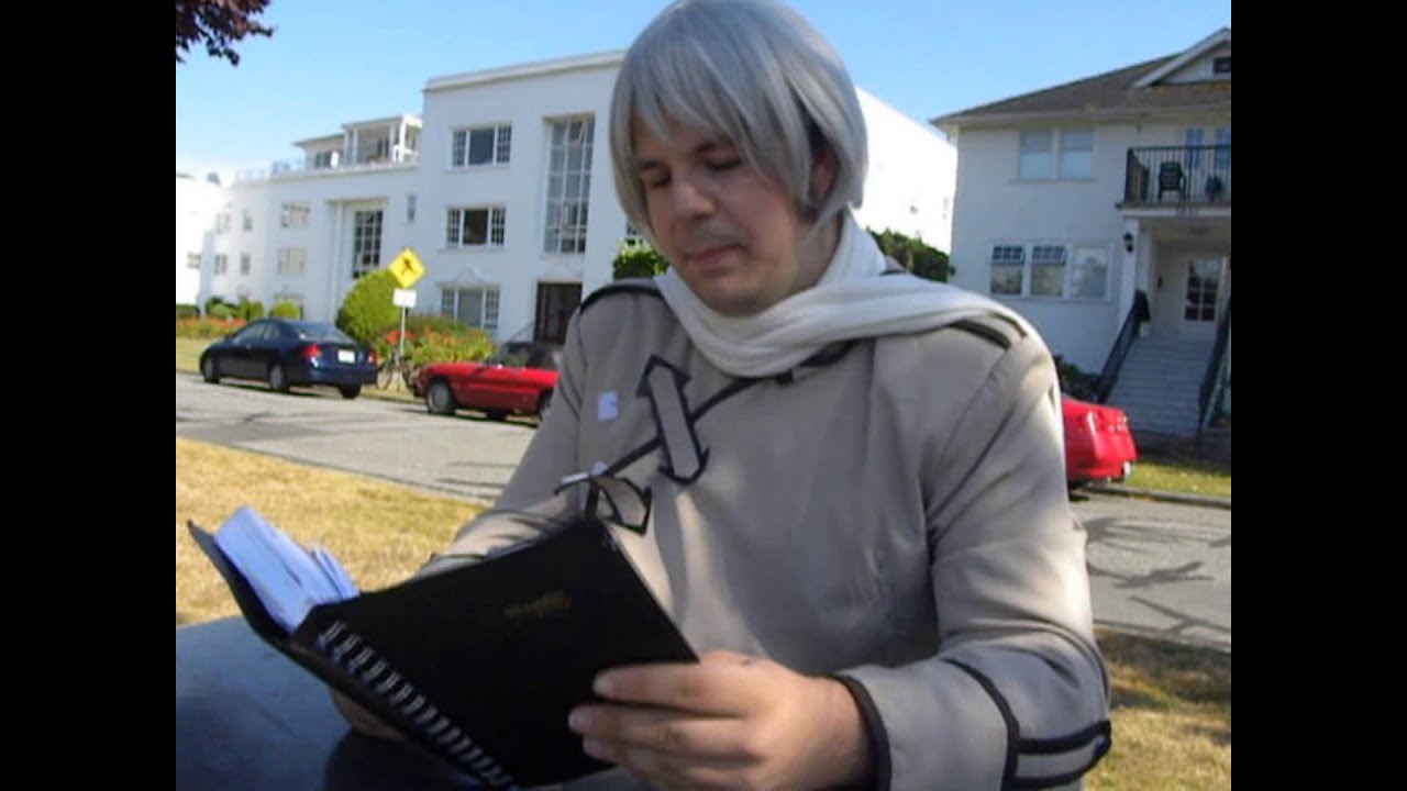 Hetalia Male Cosplay - Russia Makes Friends