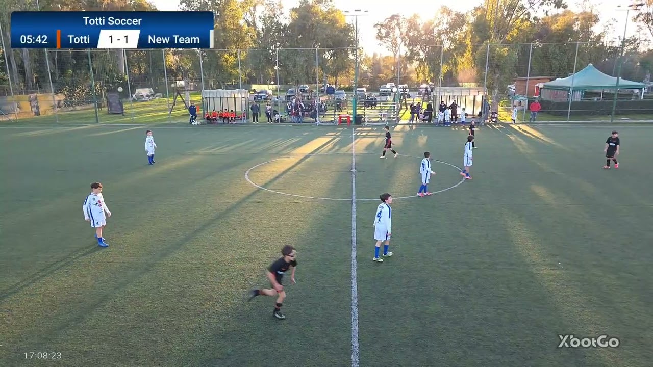 @newteampoggiomarino vs Totti socceer school - II Tempo