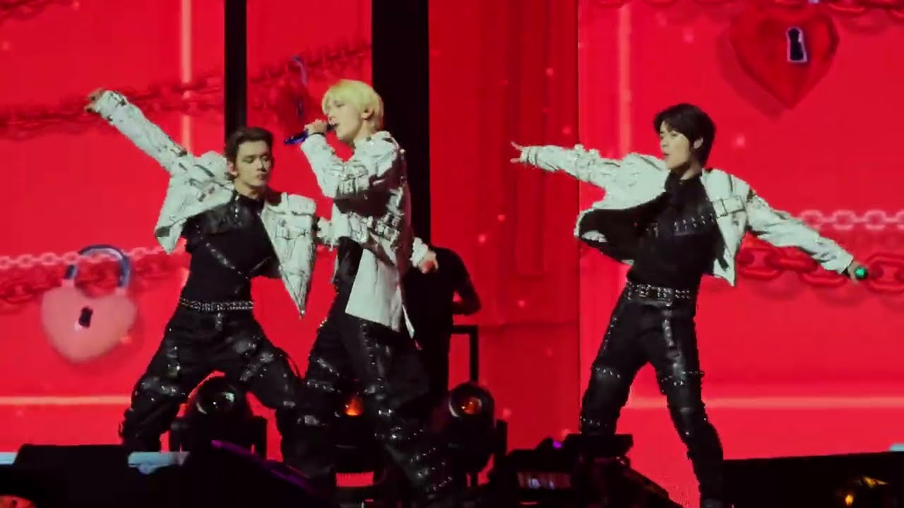 TXT - Love Language (WORLD TOUR ACT : TOMORROW in San Jose)