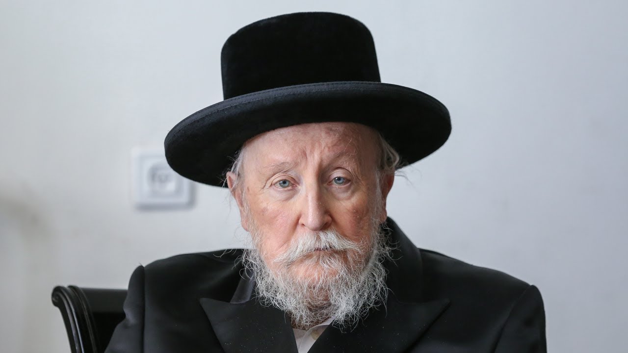 האדמו''ר מביאלא זצ''ל מטייל ביער ביריה בצפת | The Biala Rebbe zt