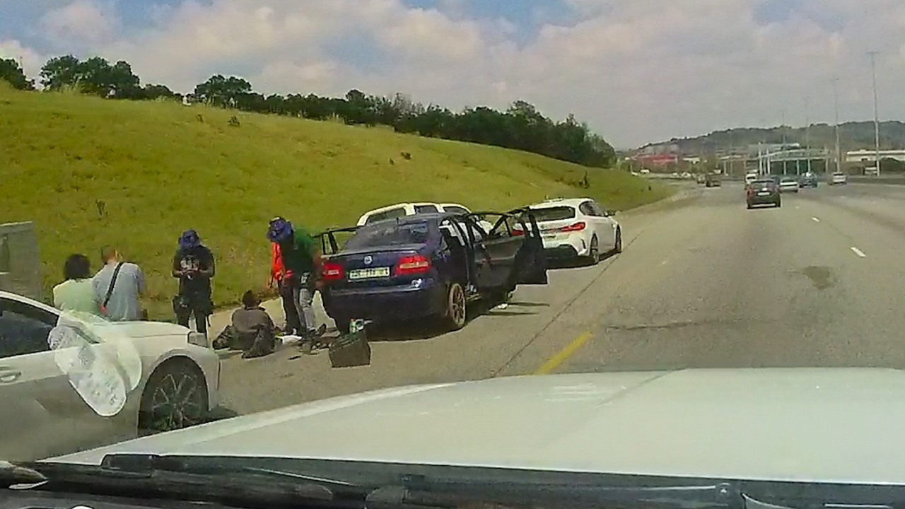 Police stop Robbers on the N12 near Soweto