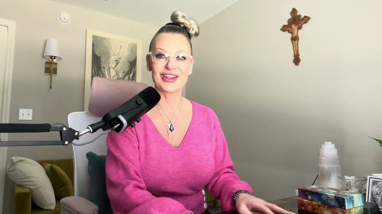 Daily motivation from Spirit DECLUTTER #tarot #spirituality #daily #motivation #guidance #declutter 