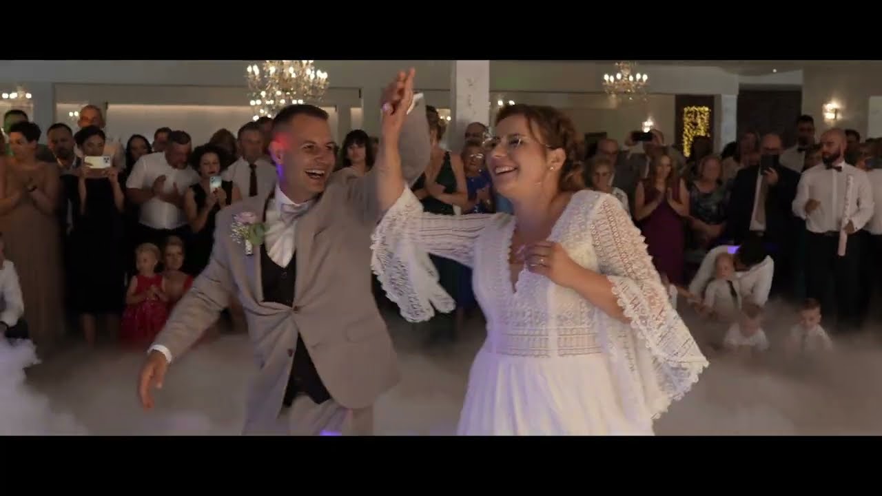 Kinga & Michał - Teledysk Ślubny | MARIVO STUDIO | Babie Lato Gdów | Dziki Band