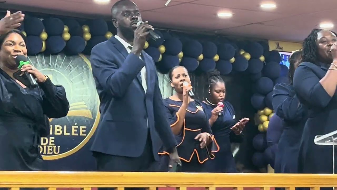 Louage et Adoration avec Sr Cynthia 