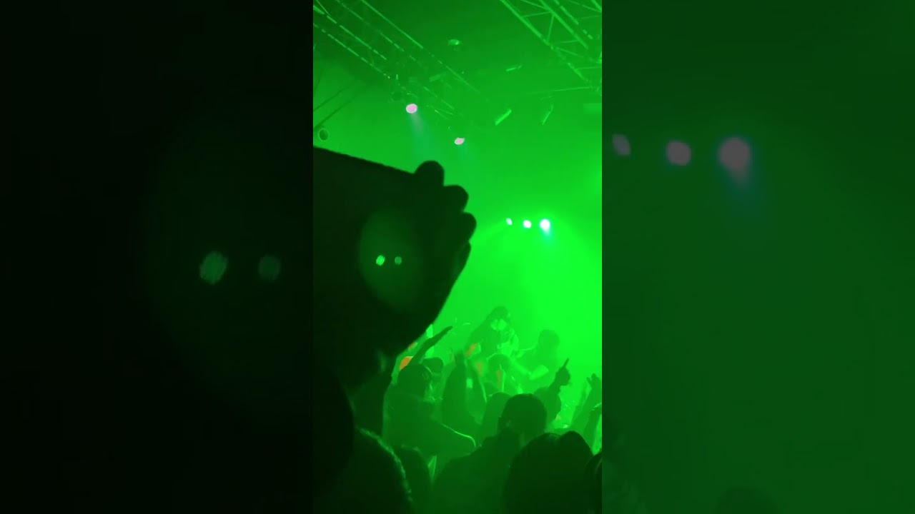 EVERYBODY GETS HURT  2025.11.15  @ OSAKA