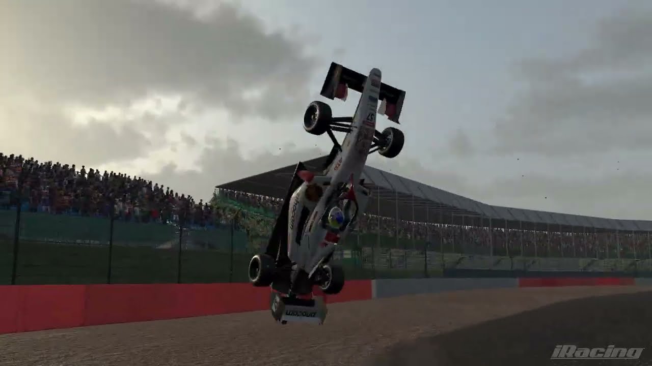 Важкий та цікавий SILVERSTONE  разом із SLICK RACING 