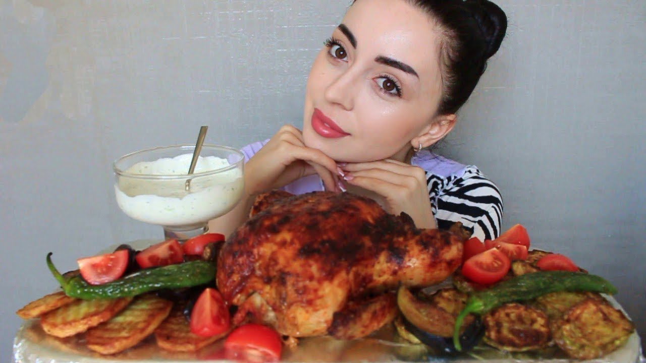 ОБО ВСЕМ ПО ЧУТЬ-ЧУТЬ 🍖 КУРИЦА Мукбанк Ayka Emilly