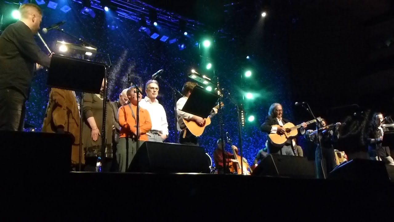 Dougie MacLean - Caledonia (Live)