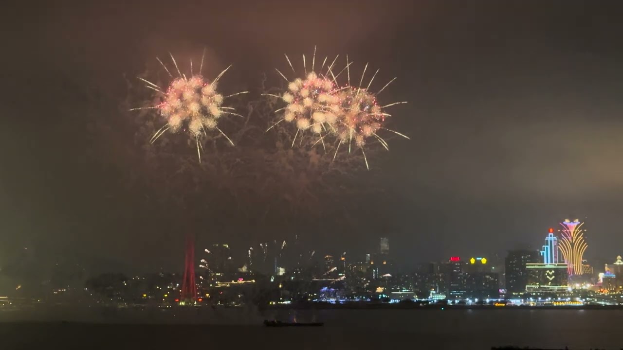 2026 Lunar New Year Drone Fireworks Display in Macao #マカオ #花火ショー #마카오 음력 설 드론 불꽃쇼