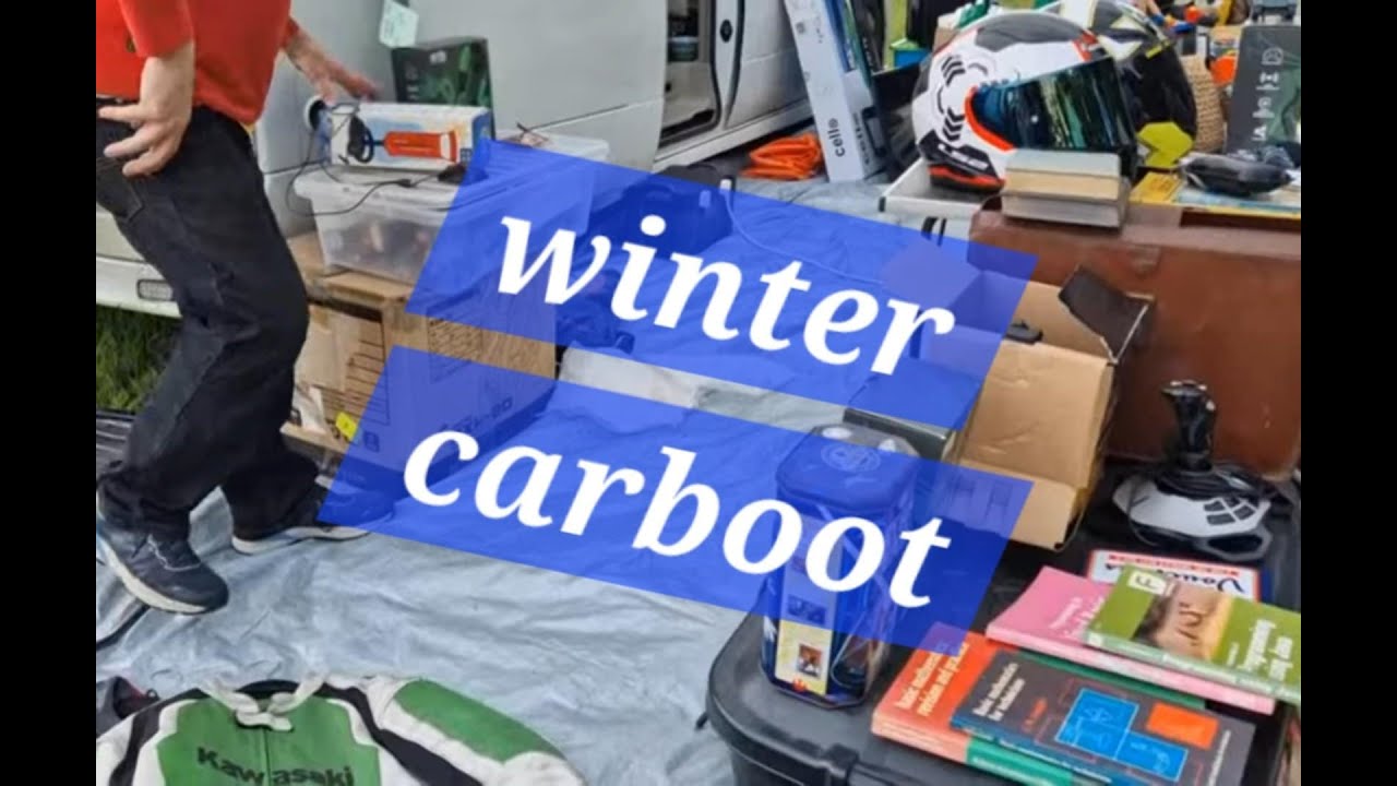 Back looking for Lego at car boot (flea market )