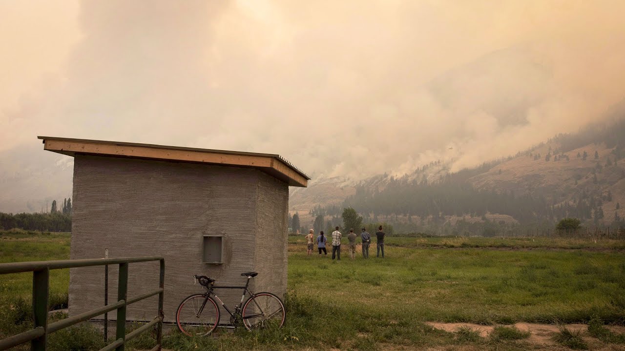 What are the health dangers of wildfire smoke?