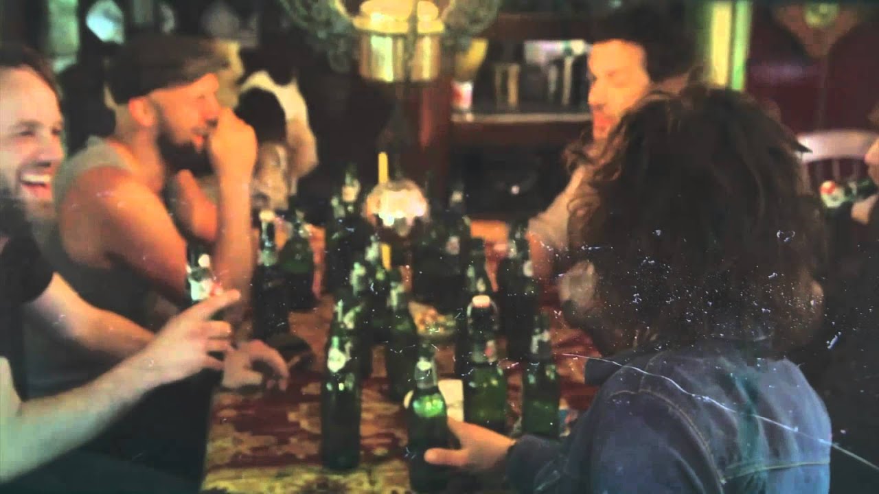 BöKKERS  - HET IS OE MOEDER NIET