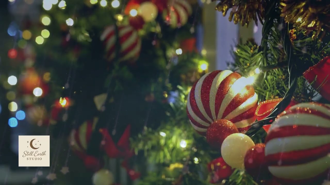 Christmas Lights Ambience (Silent) – Peaceful Winter Night with Falling Stars