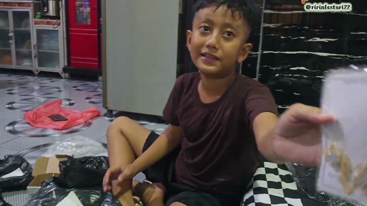 Unboxing paket lebaran 