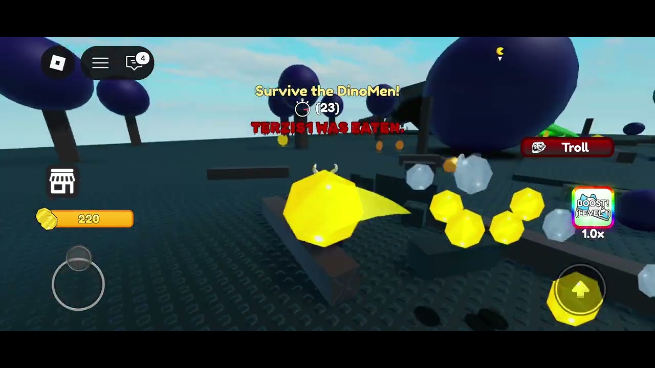 Surviving angry pacmans in Roblox 