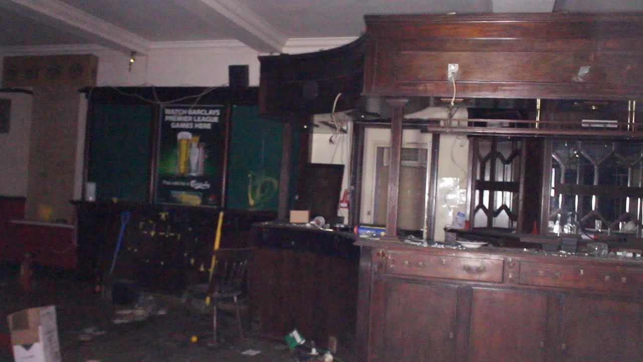 Exploring Haunted Abandoned Pub (Crazy Woman + Footprints!)