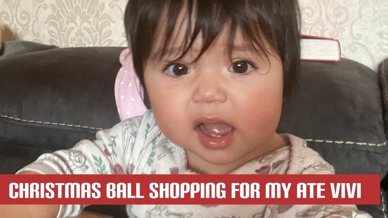 Life of a Parents: Christmas ball shopping  for Vivi & Subway