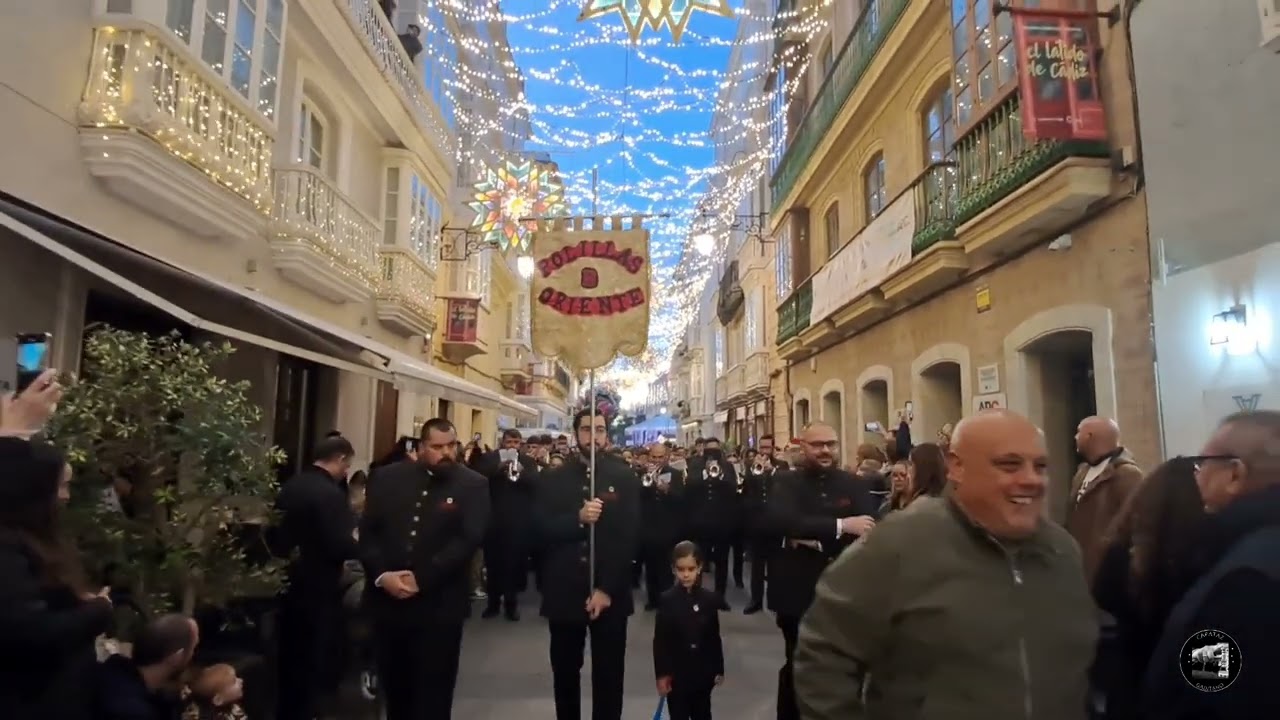 Pasacalles a.m. los polillas de navidad Cádiz 2025