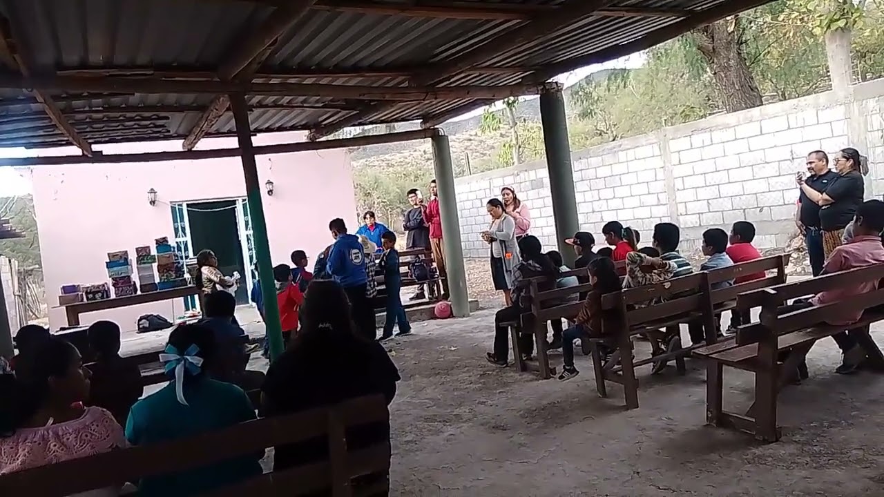 Ke hermoso es alabar la palabra de Dios 