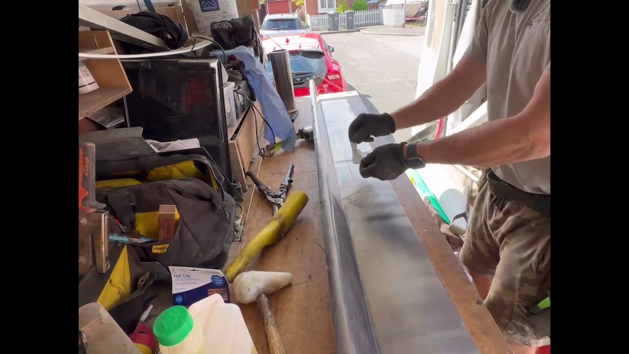 How to install / replace lead flashing, lean to tiled in roof