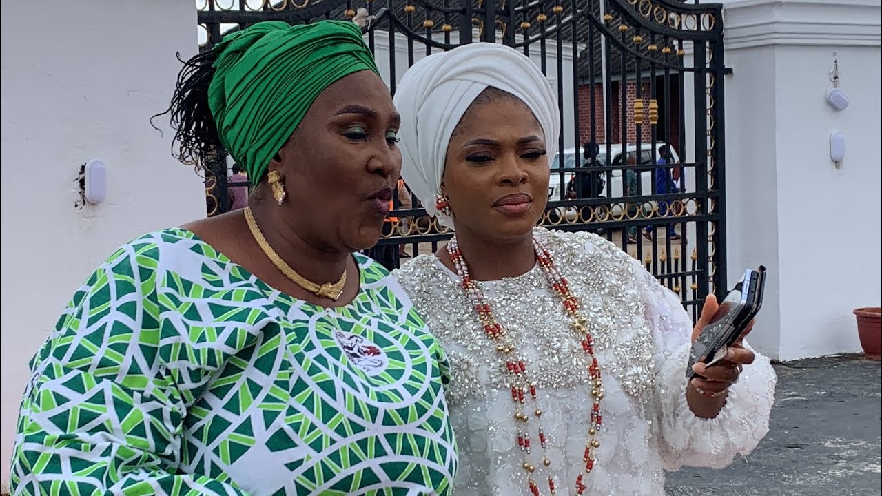 QUEEN TEMITOPE WELCOME OSUN FIRST LADY AHEAD OF FIRST LADY REMI TINUBU ARRIVAL TO OONI OF PALACE.