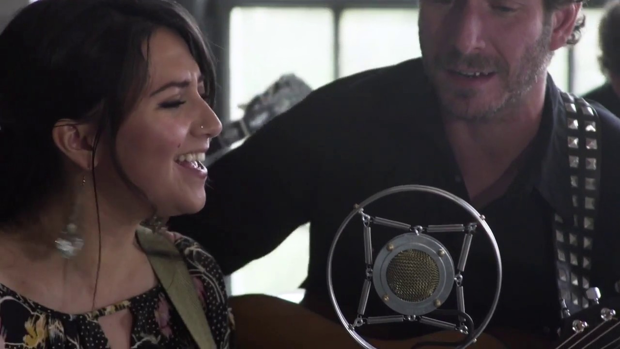 Never Come Down – Babydoll (Live at Urbanite)