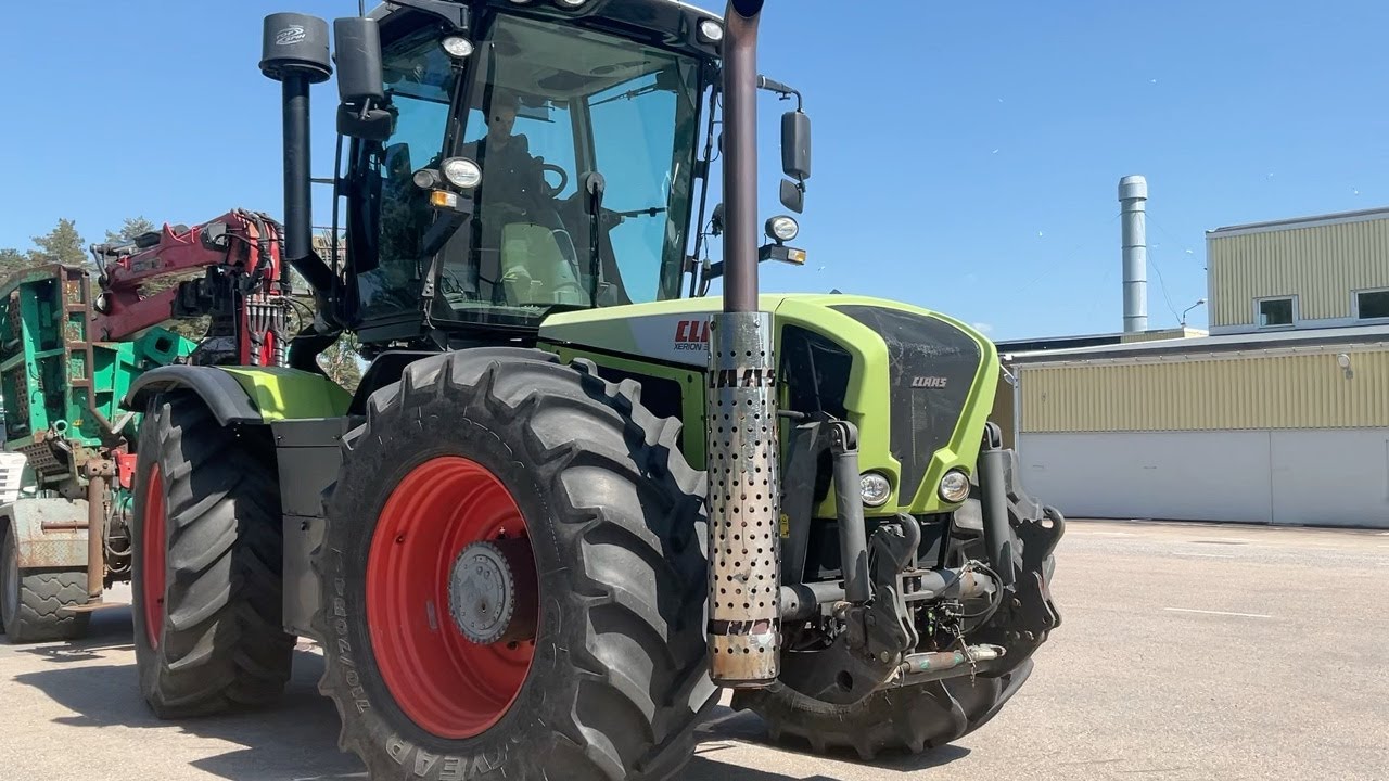 Köp Traktor Claas Xerion 3300 Trac VC på Klaravik