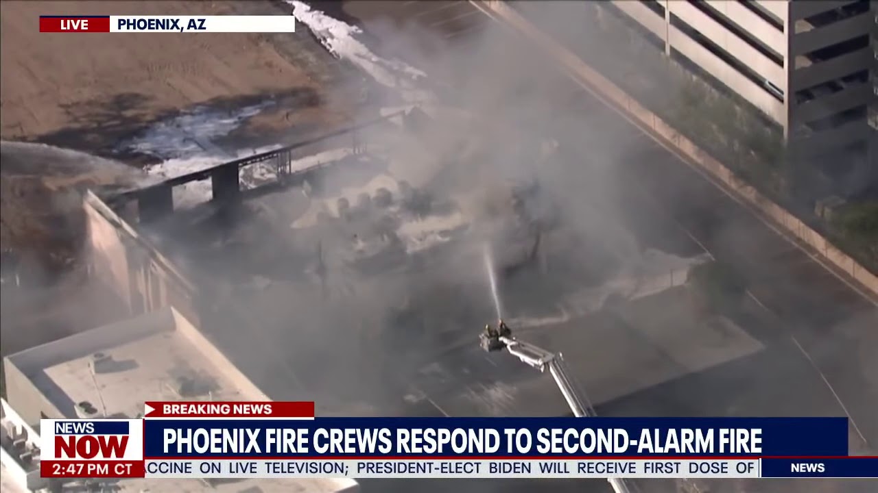BREAKING: Phoenix Fire Crews Respond to Commercial Building Fire