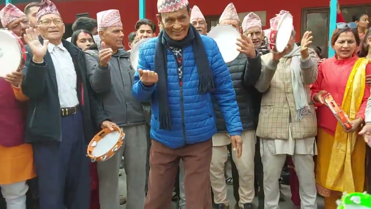 शिकारी पनि शिबजी काे शिरमा बेलप्रत्र खसाल्दा पानी थोपा झार्दा स्वरग गयो ।