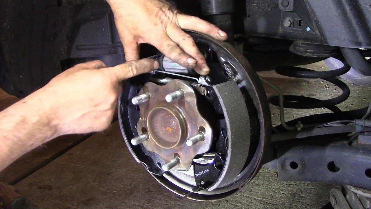 2019 Nissan Sentra Rear Brake Shoe Replacement