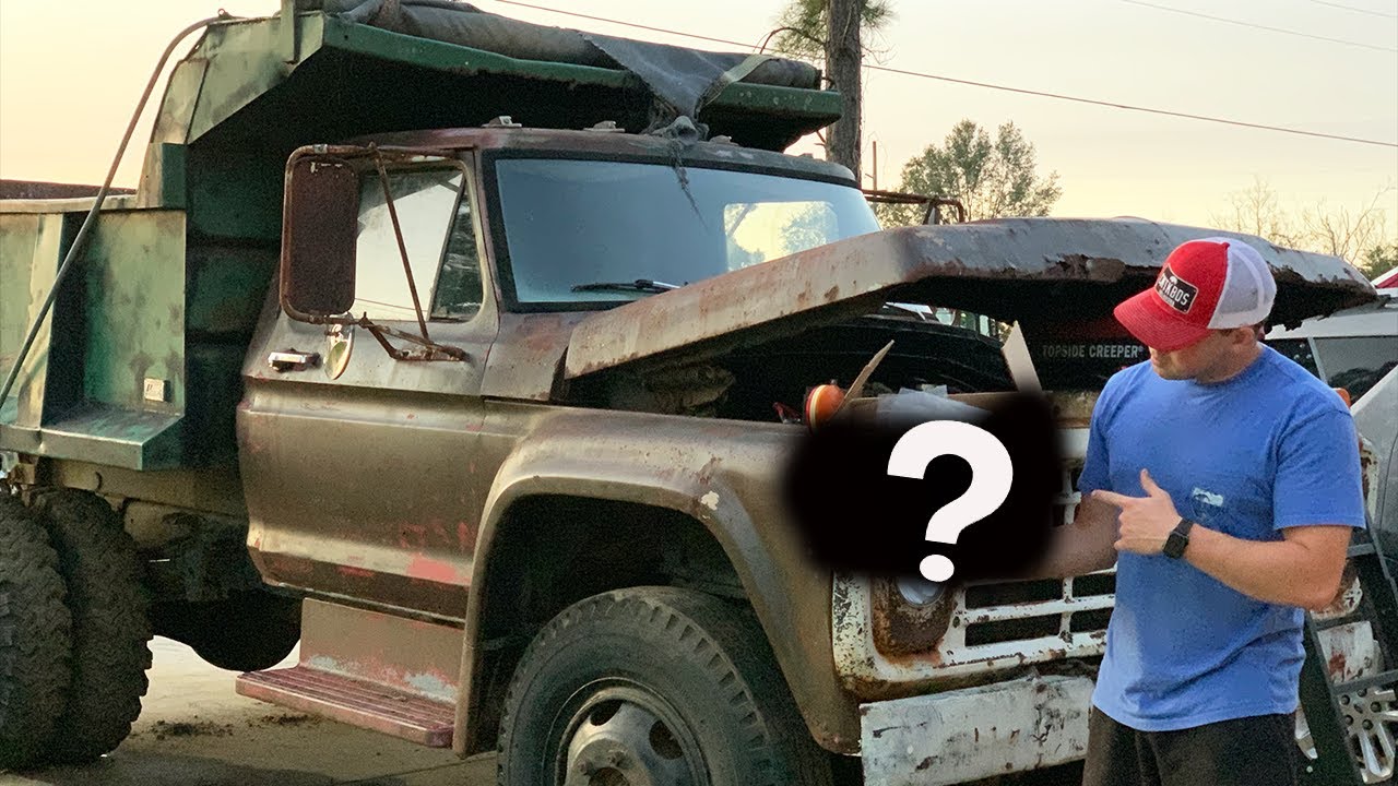 1976 Ford F-600 Dump Truck Gets Brand New Holley Carburetor!!