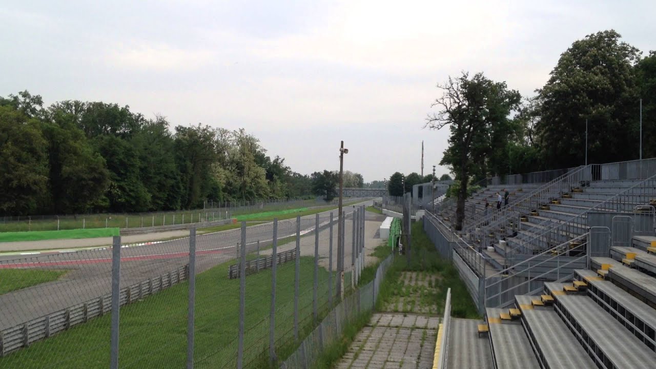 Sound Aprilia RSV4-RF / Yamaha R1.