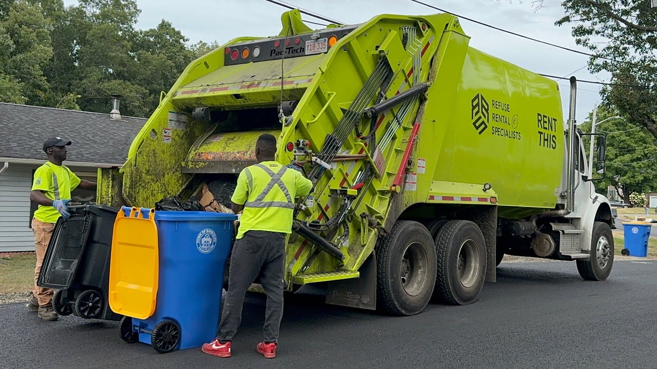 Capitol Waste Services/Refuse Rental Specialists 134 ~ Freightliner M2106 Pac-Tech Rear Loader