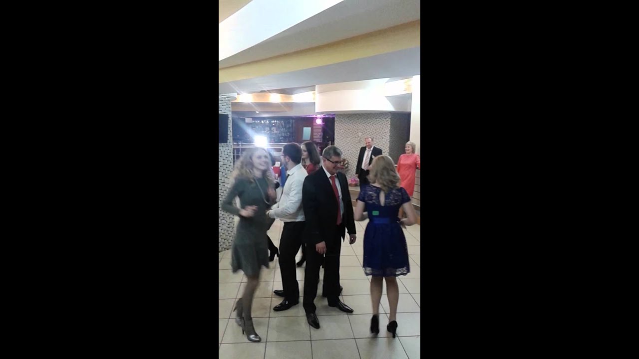 Свадебный конкурс  ДУБЫ И БЕЛОЧКИ.Wedding pageant OAKS AND SQUIRRELS.