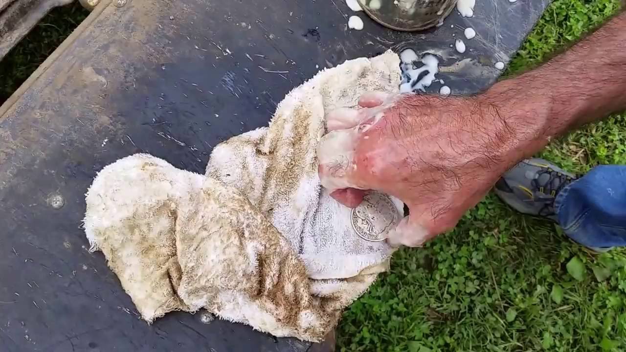 ULTIMATE FIND!: THE HAND CLEANER CACHE!  MUST SEE!!!  GARRETT AT PRO FINDS CACHE!