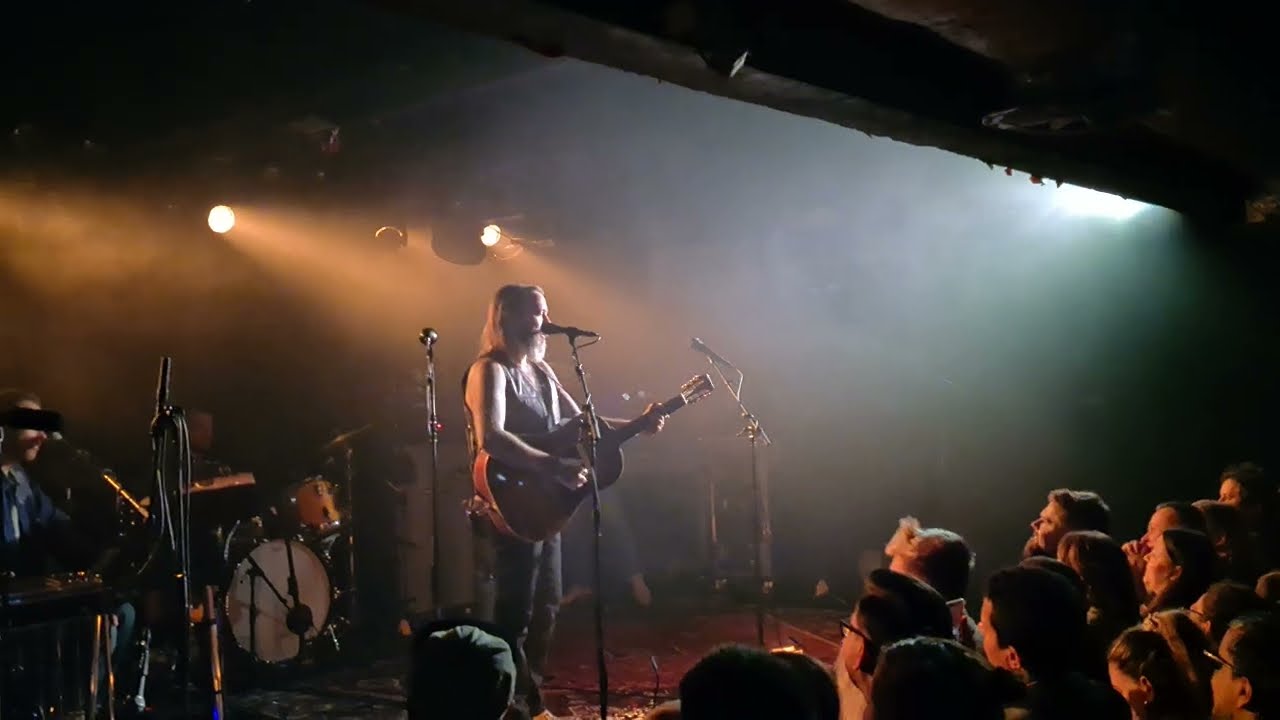 City And Colour - Nutshell (Alice In Chains cover) Live in Warsaw