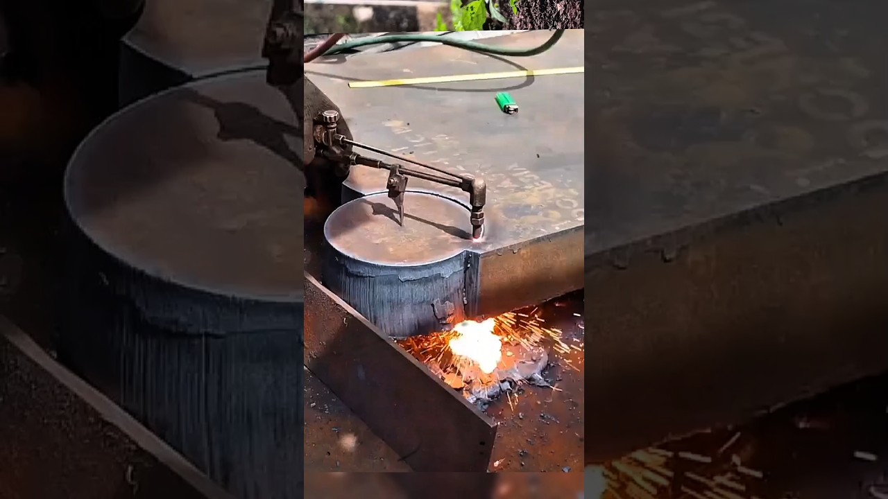 Pemotongan plaat baja tebal
