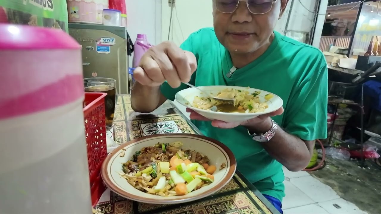 KISAH CINTA RASA MIE DAN KWETIAU SPESIAL DI MEJA WRG BAPANE FAIZ, JL.PALEM V, PETUKANGAN UTR, JAKSEL