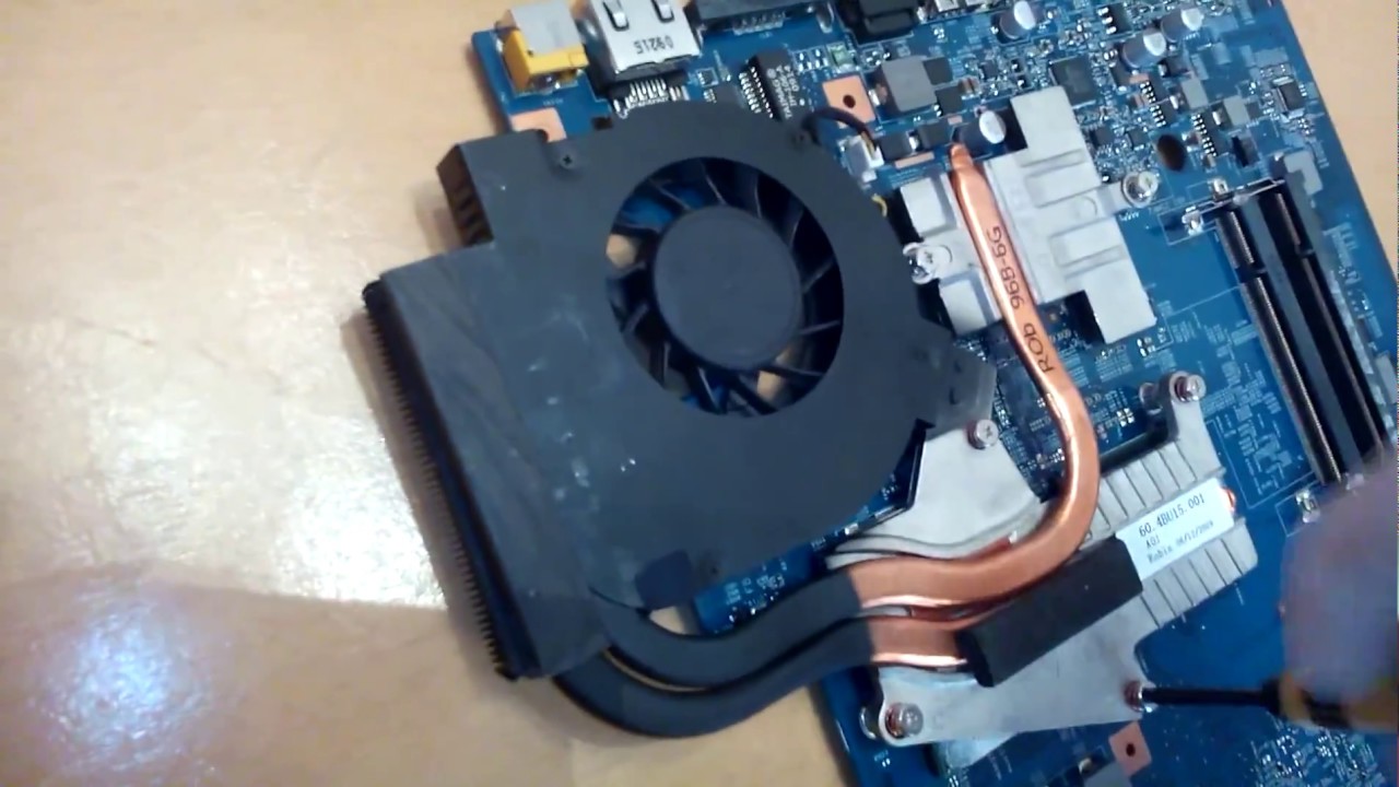 Desmontar packard bell easynote tj66 para limpieza  (Primera parte)