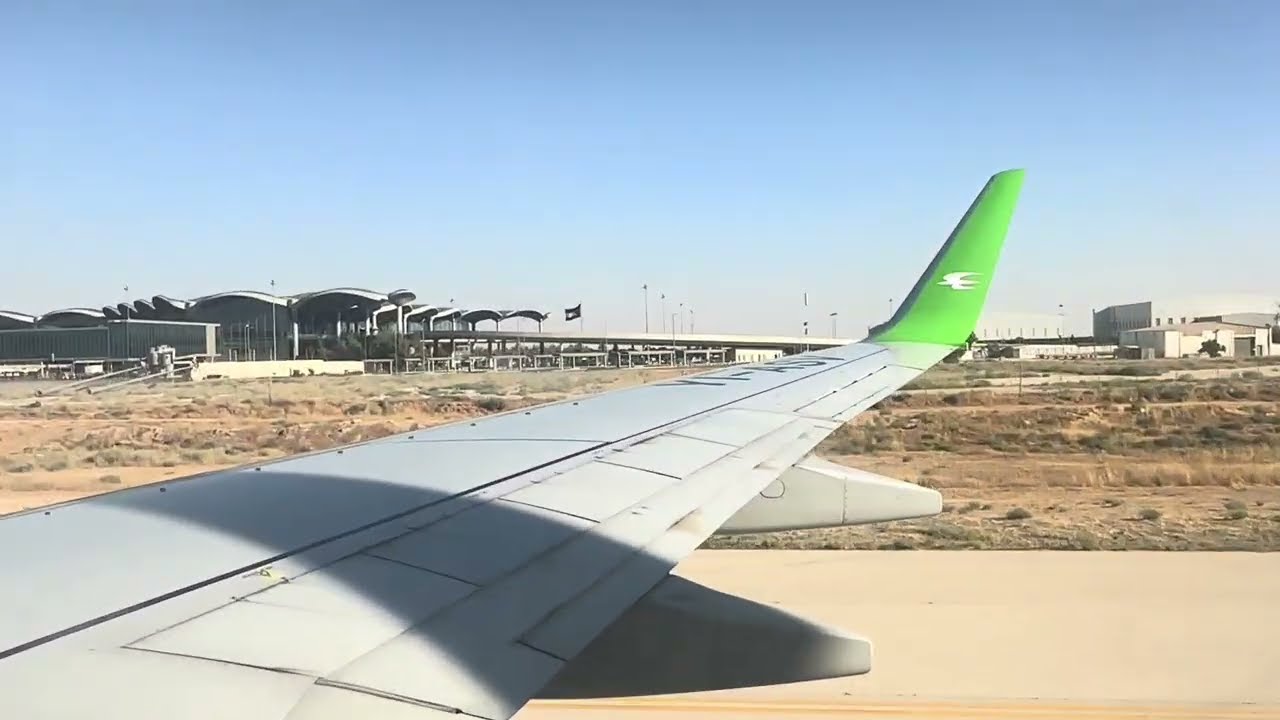 Iraqi Airways B737-800 landing in Amman