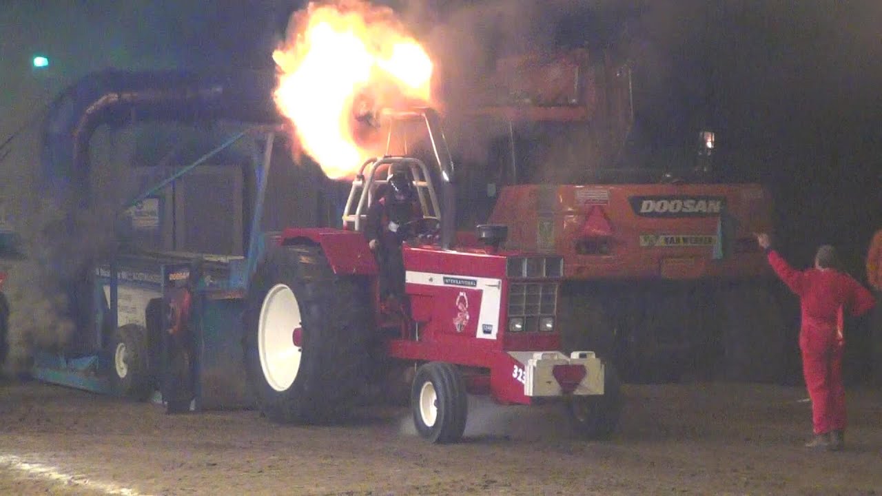 The Red Bunny - 3,6 ton Supersport - Trekker Live IJsselhallen Zwolle 2015