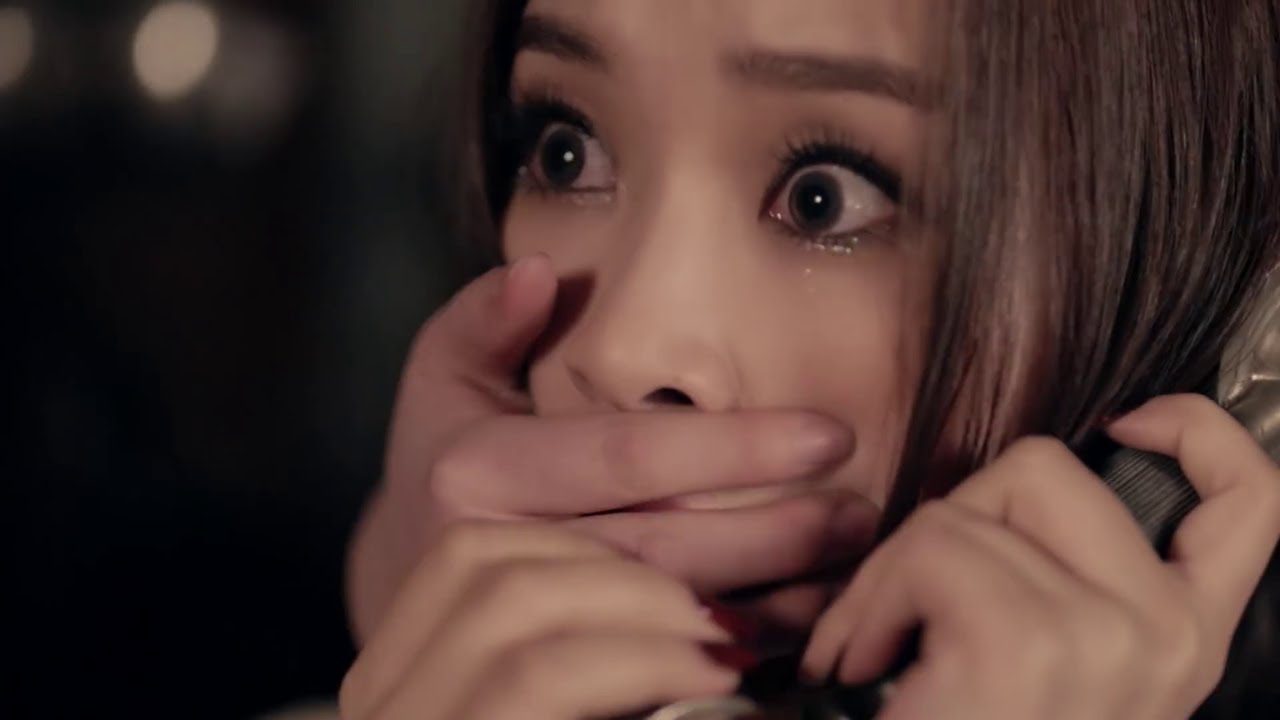 All Dreamcatcher MVs but every time they say the title it switches to the next MV