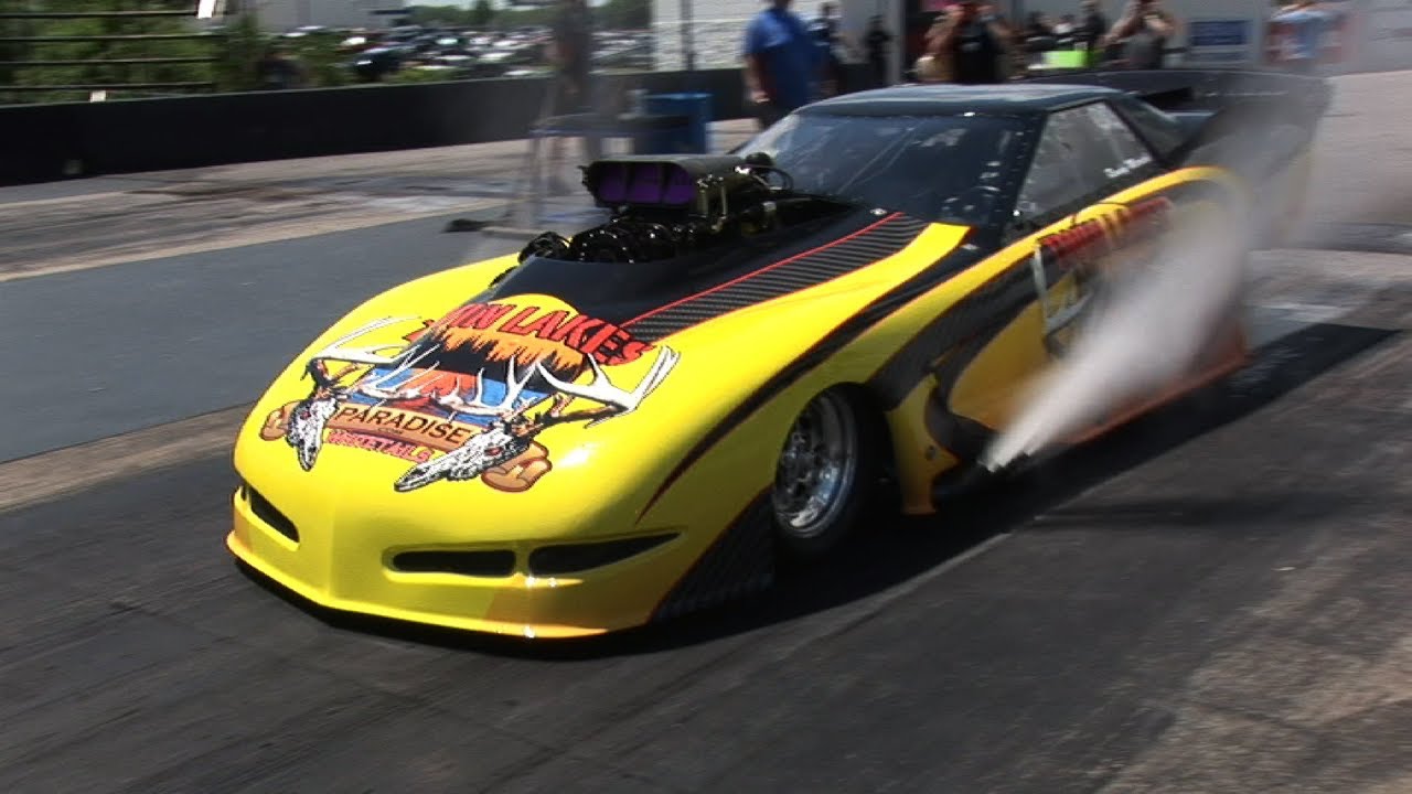 BLOWN CORVETTE ON NITROMETHANE