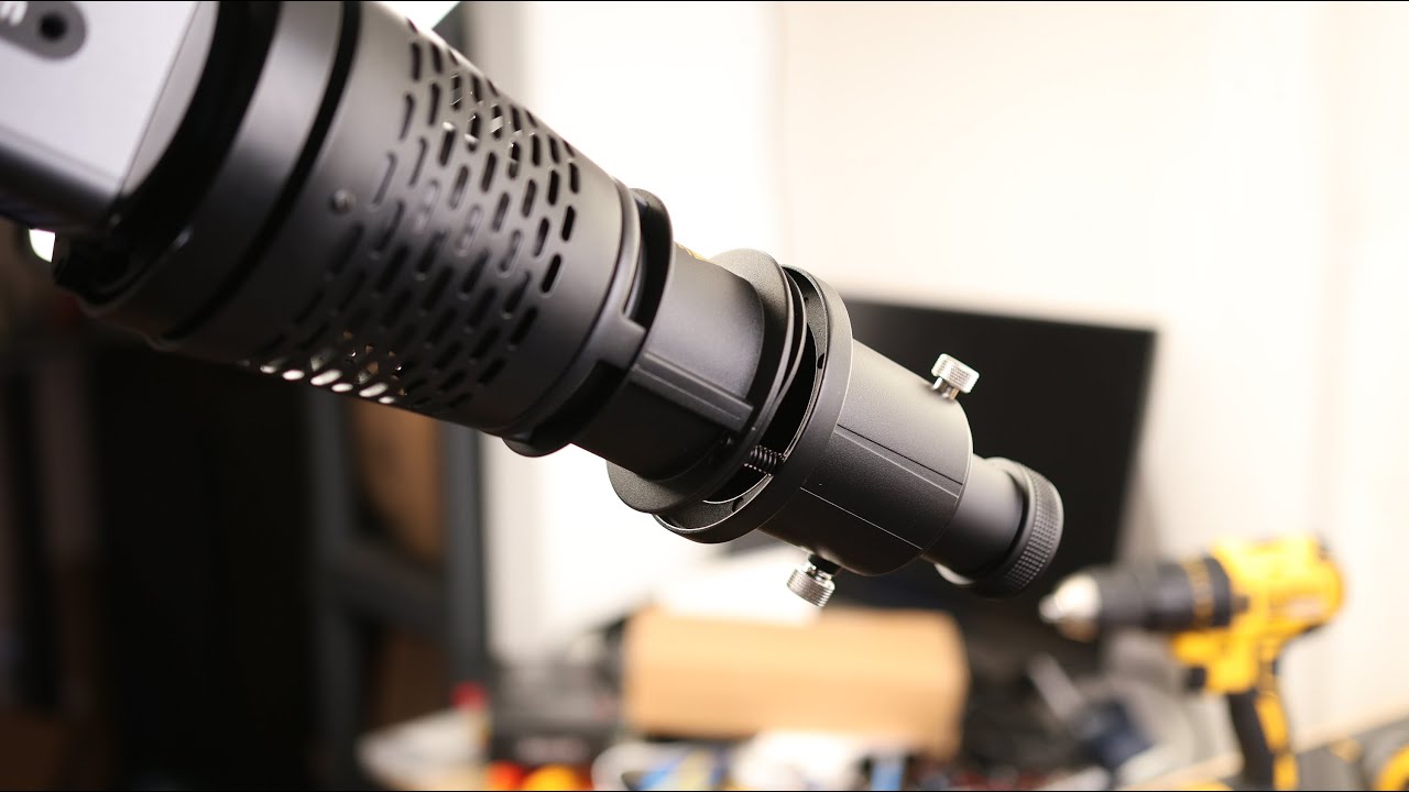 GODOX SA-17 Bowens Mount Projector And Accessories