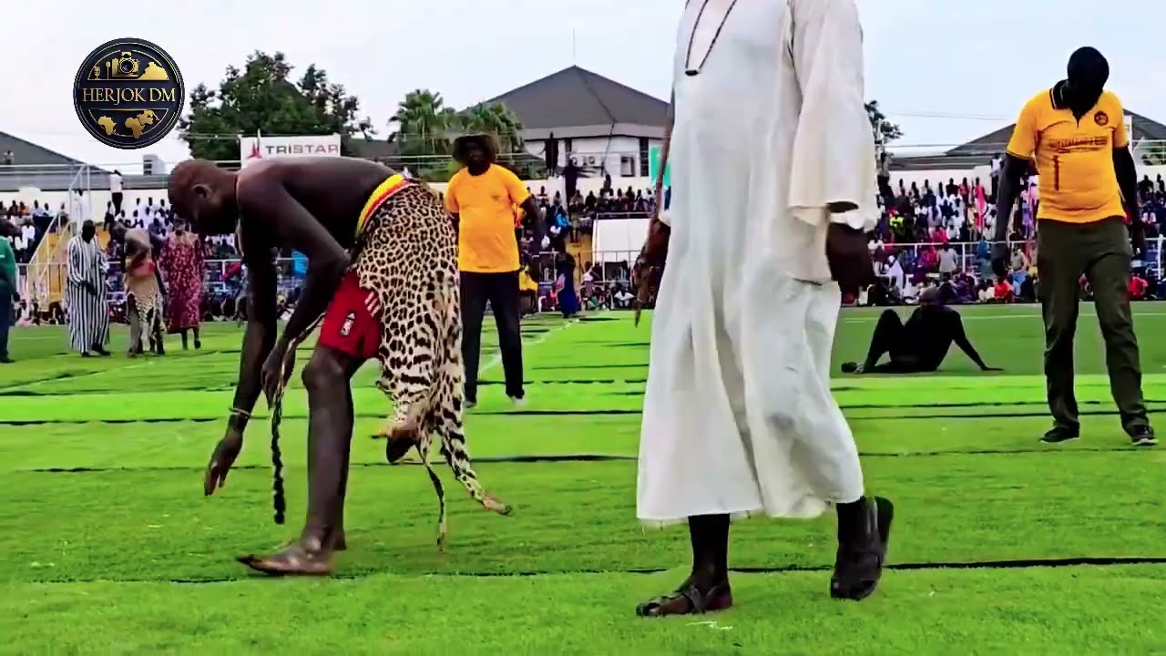 Akol Agok [Bor] vs Amachek [Mundari]