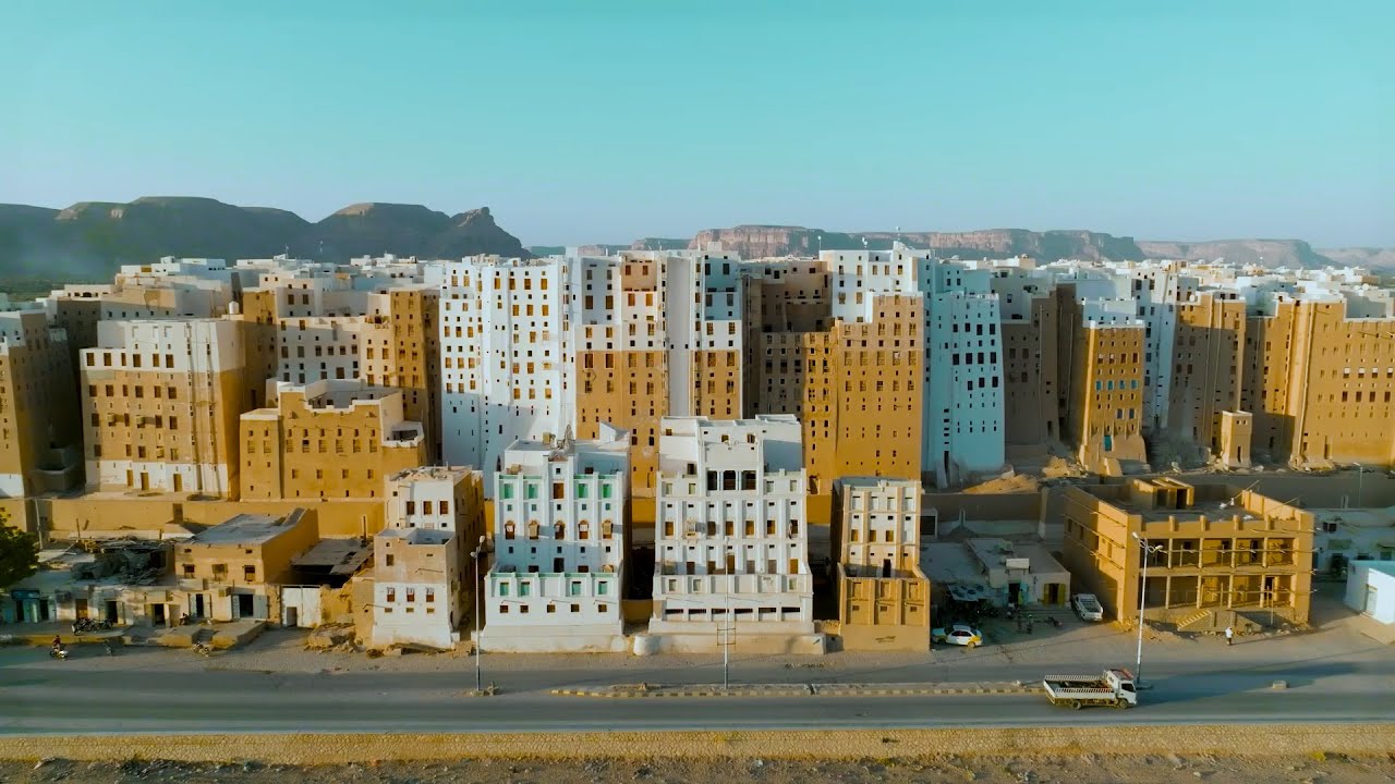 حضرموت ارضي - أداء : عدنان العطاس ( كلمات وألحان : جنيد باوزير , توزيع وموسيقى : محمد القحوم )